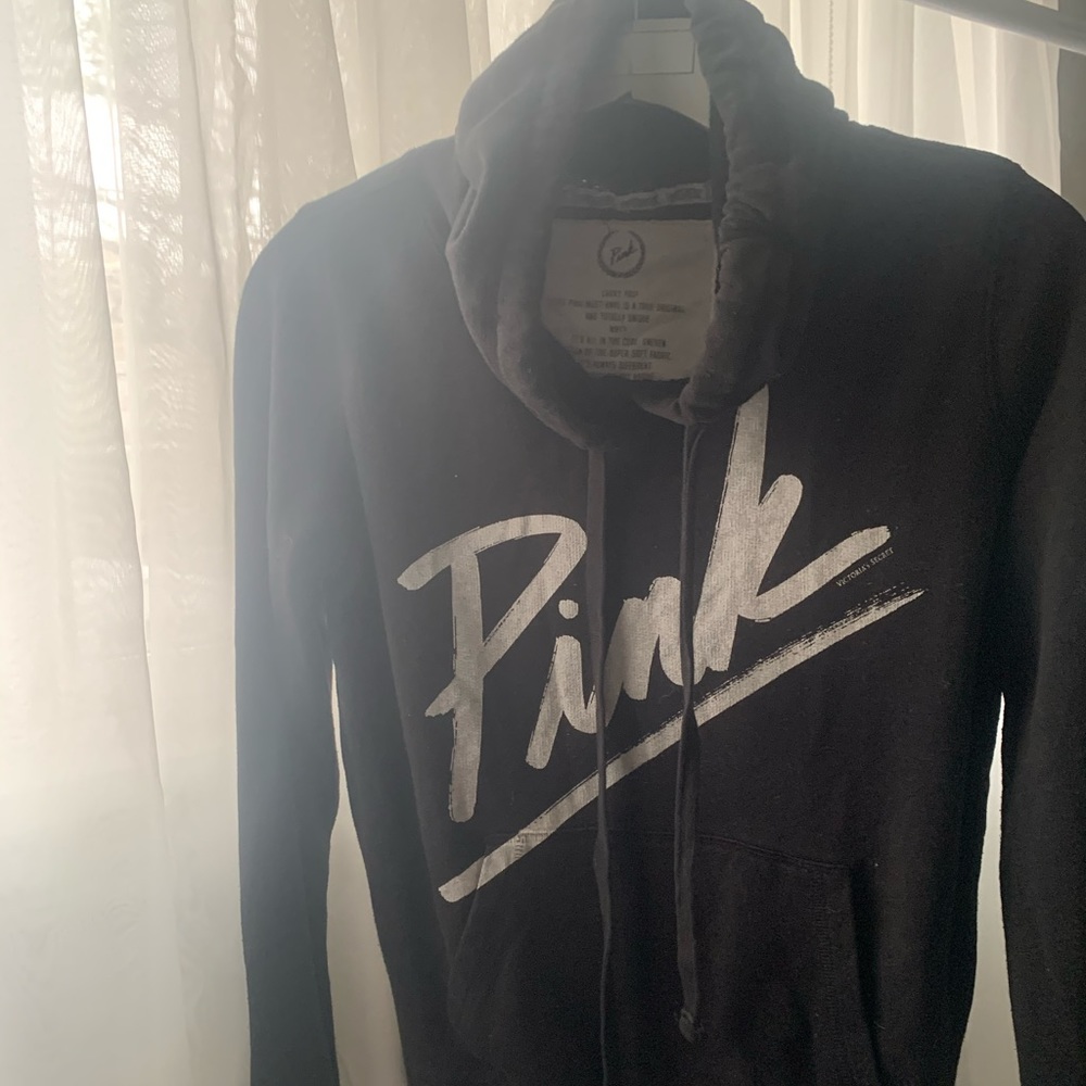 Pink sweater - Picture 1 of 10